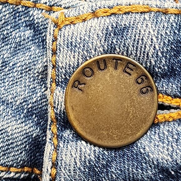 Route 66 Jeans Womens 15/16 Blue Mid Rise Classic Fit Skinny Leg Stretch Denim - Picture 2 of 14